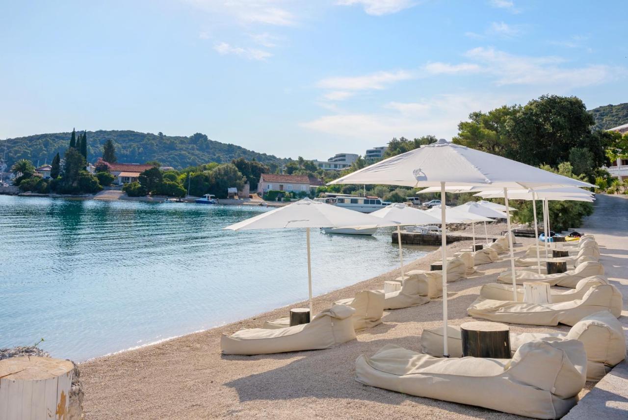 Tara'S Lodge Zrnovo Ngoại thất bức ảnh