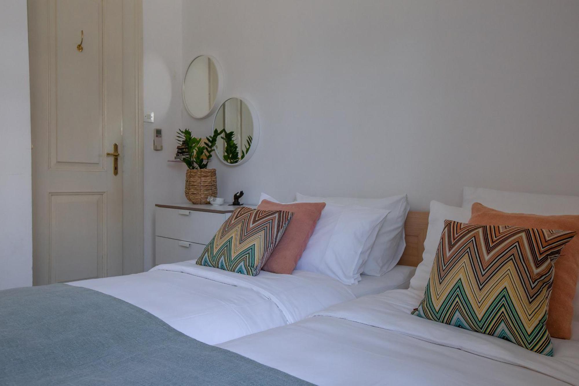 Tara'S Lodge Zrnovo Phòng bức ảnh